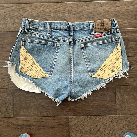 Urban Renewal Wrangler Cheeky Denim Short. - Picture 2 of 3